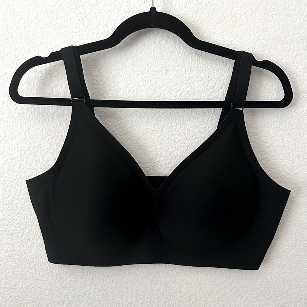 NWOT Black Women's Wire Free Bra/Bralette